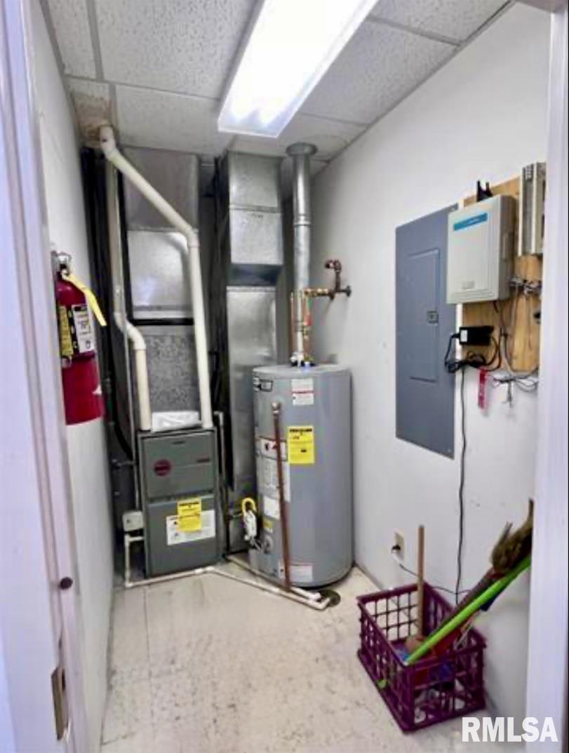 main property photo 10