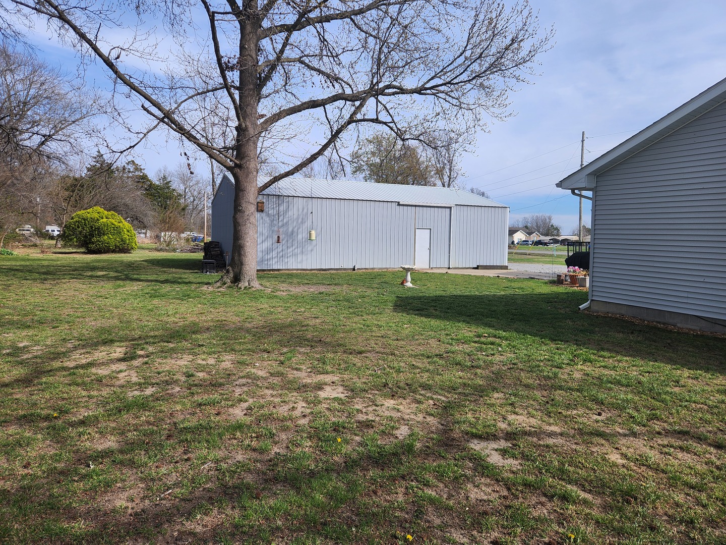 main property photo 37