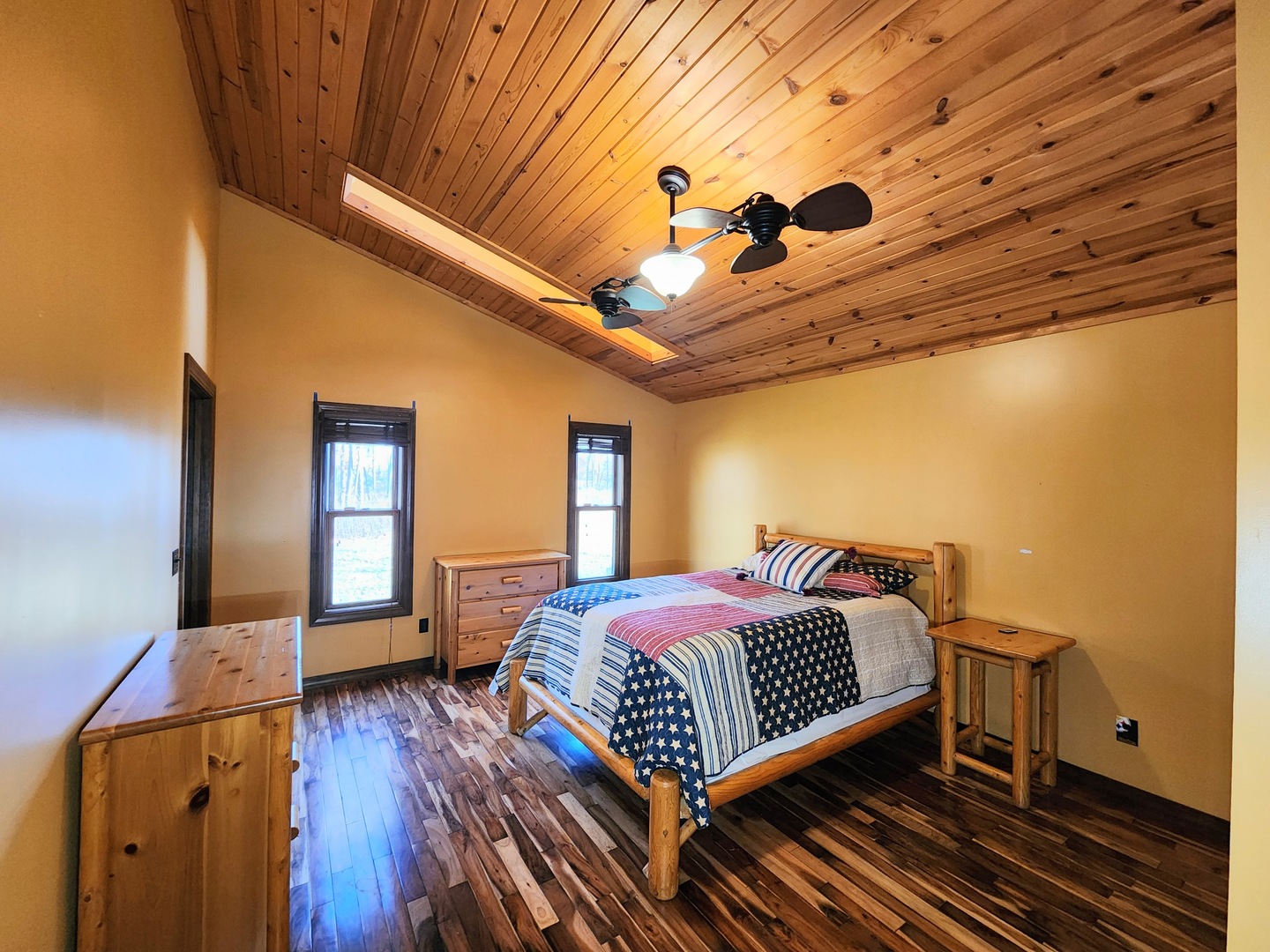 main property photo 11