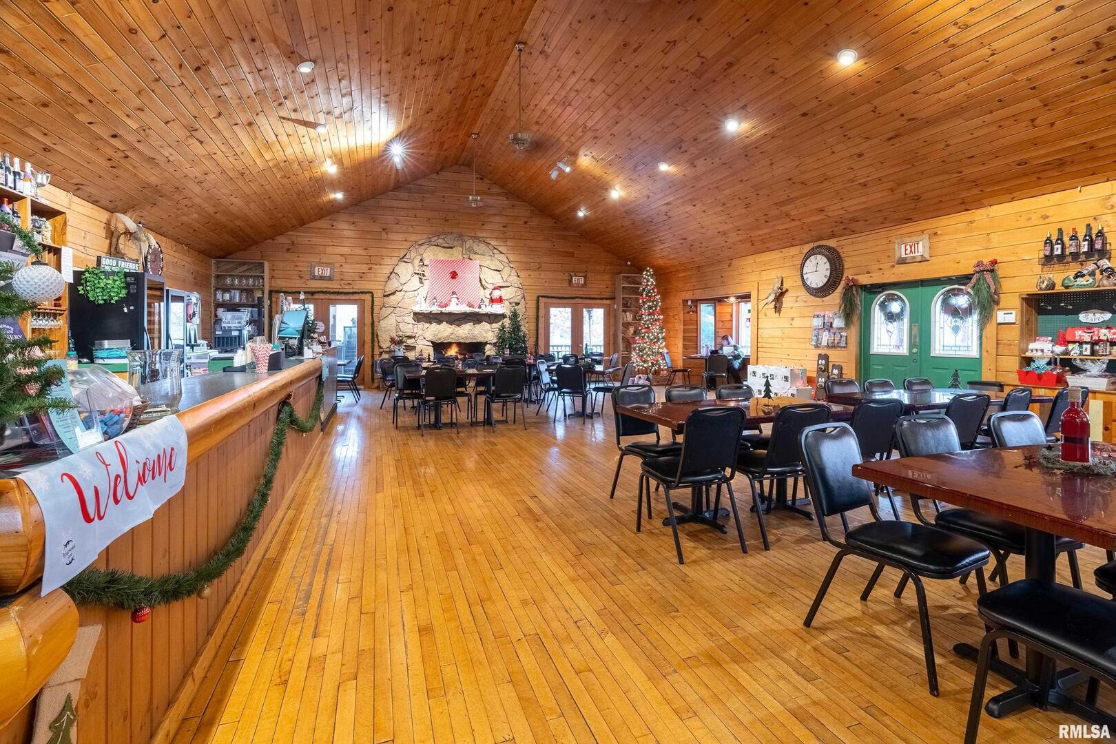 main property photo 19