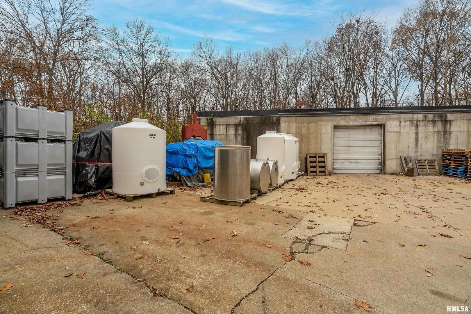 main property photo 46