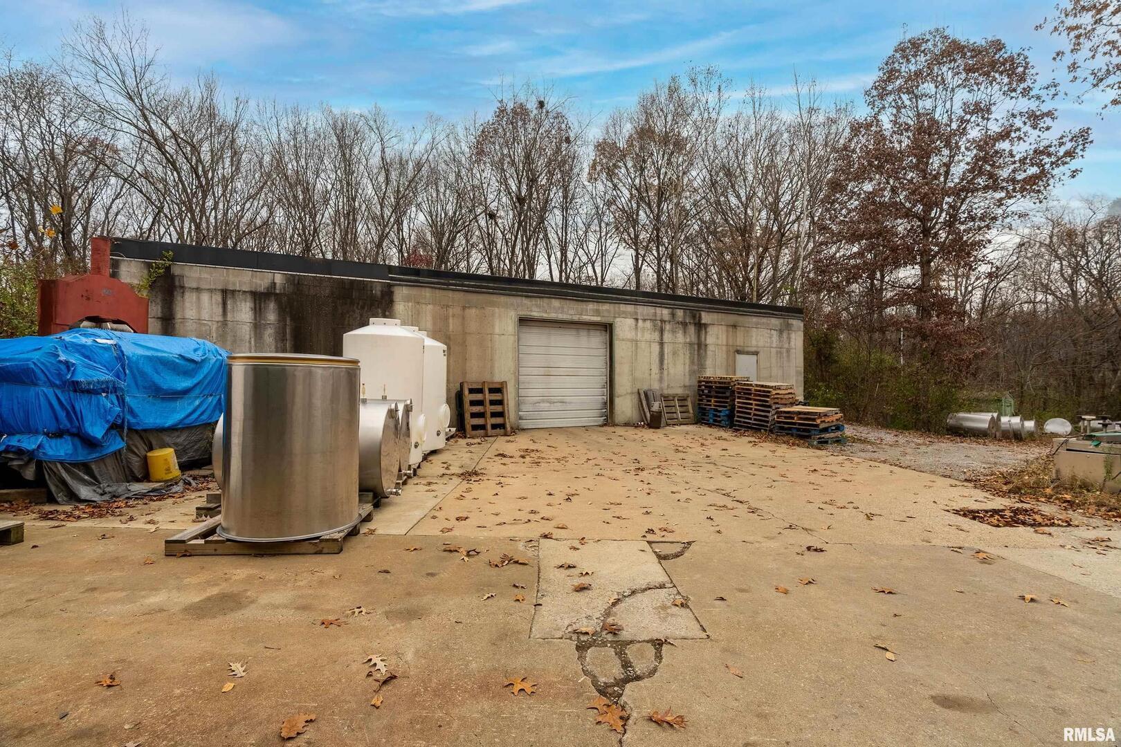 main property photo 48