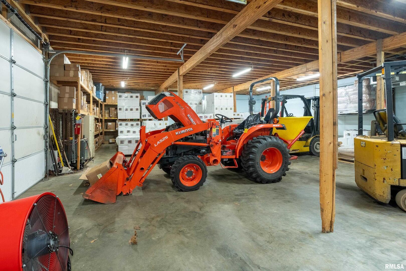 main property photo 50