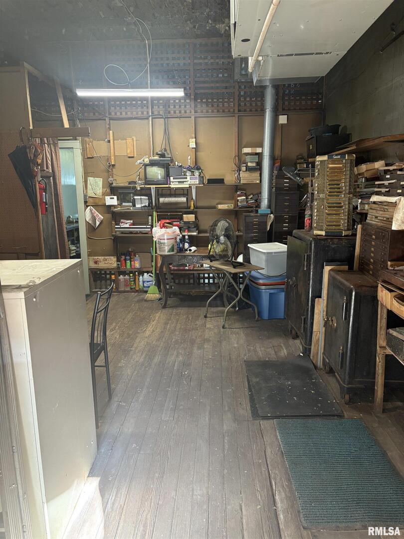 main property photo 10