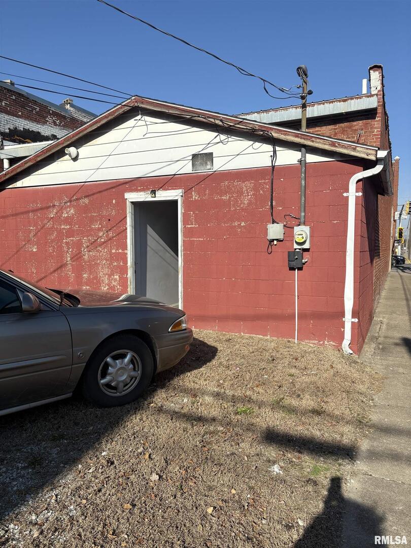 main property photo 16