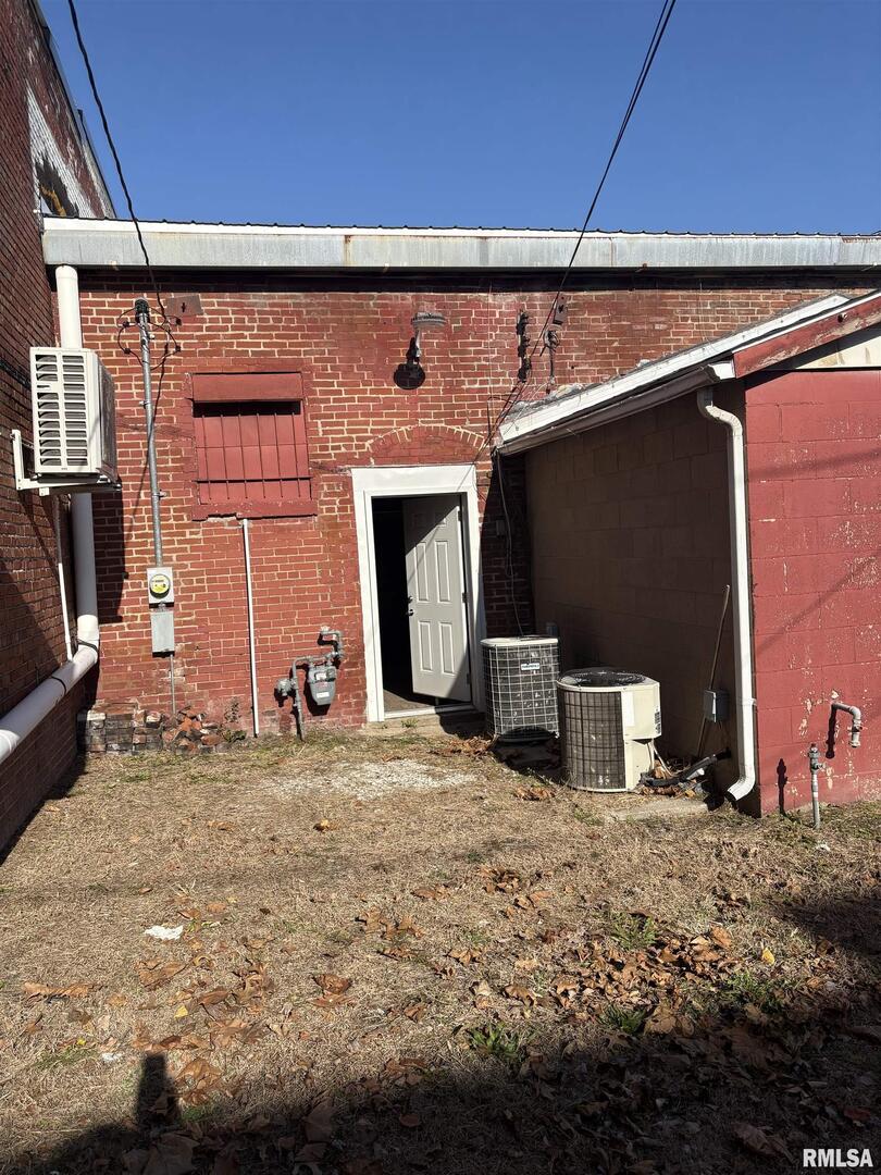 main property photo 17