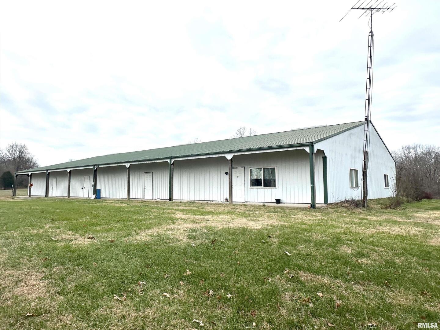 main property photo 3