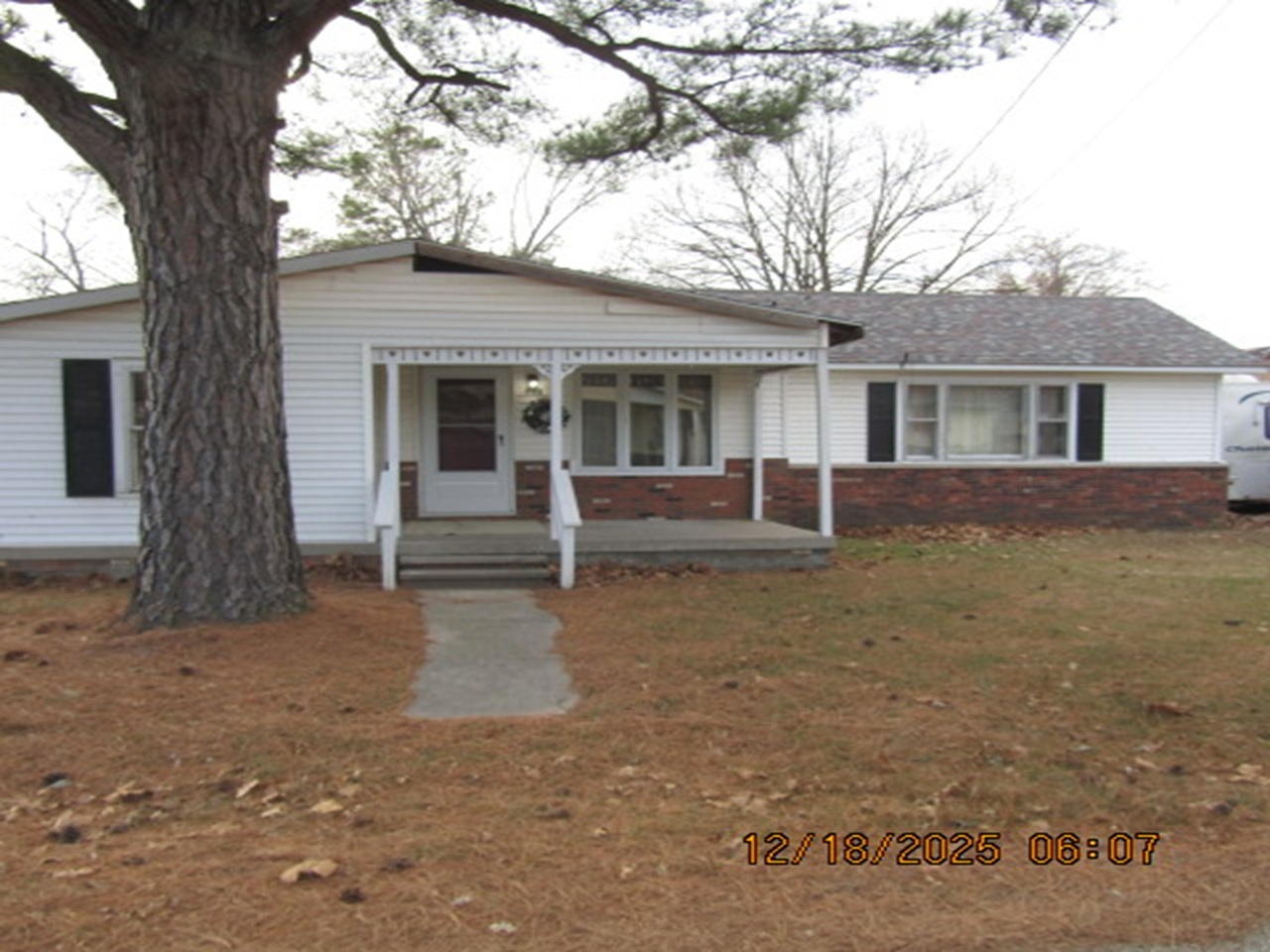 main property photo 17