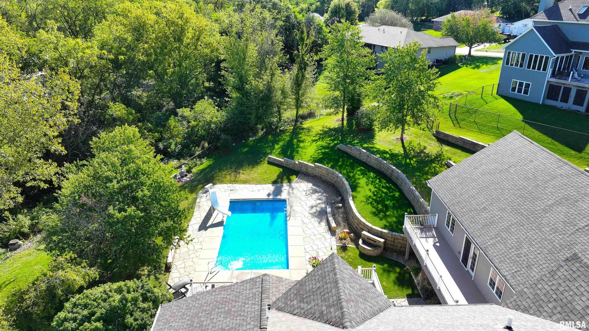 main property photo 68