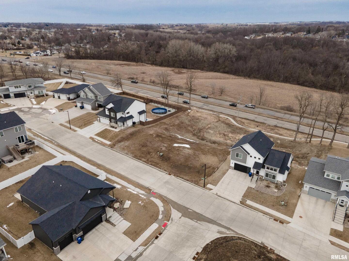main property photo 4