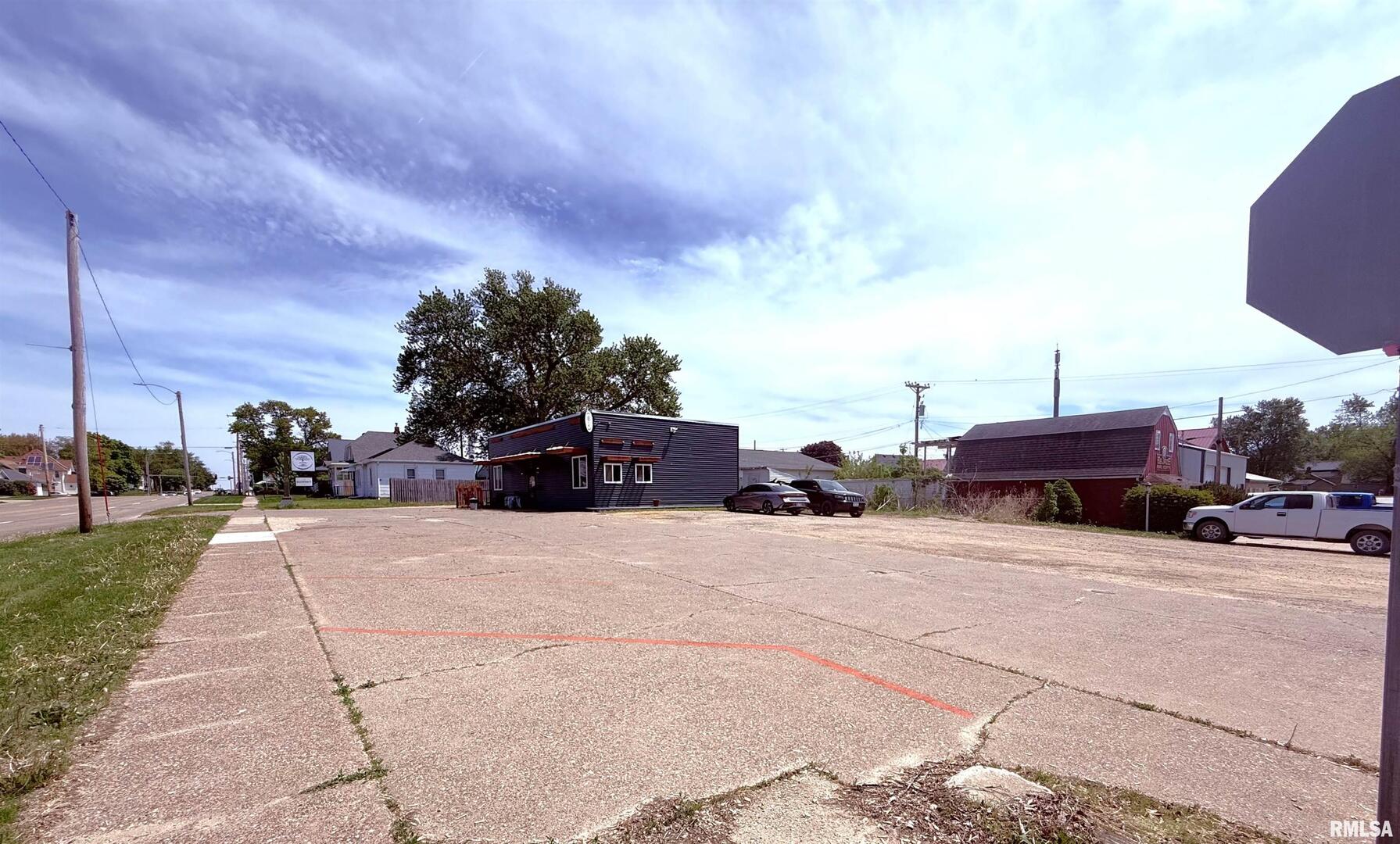 main property photo 26