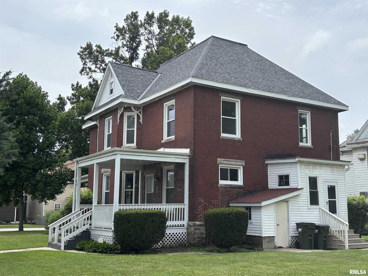 main property photo 5