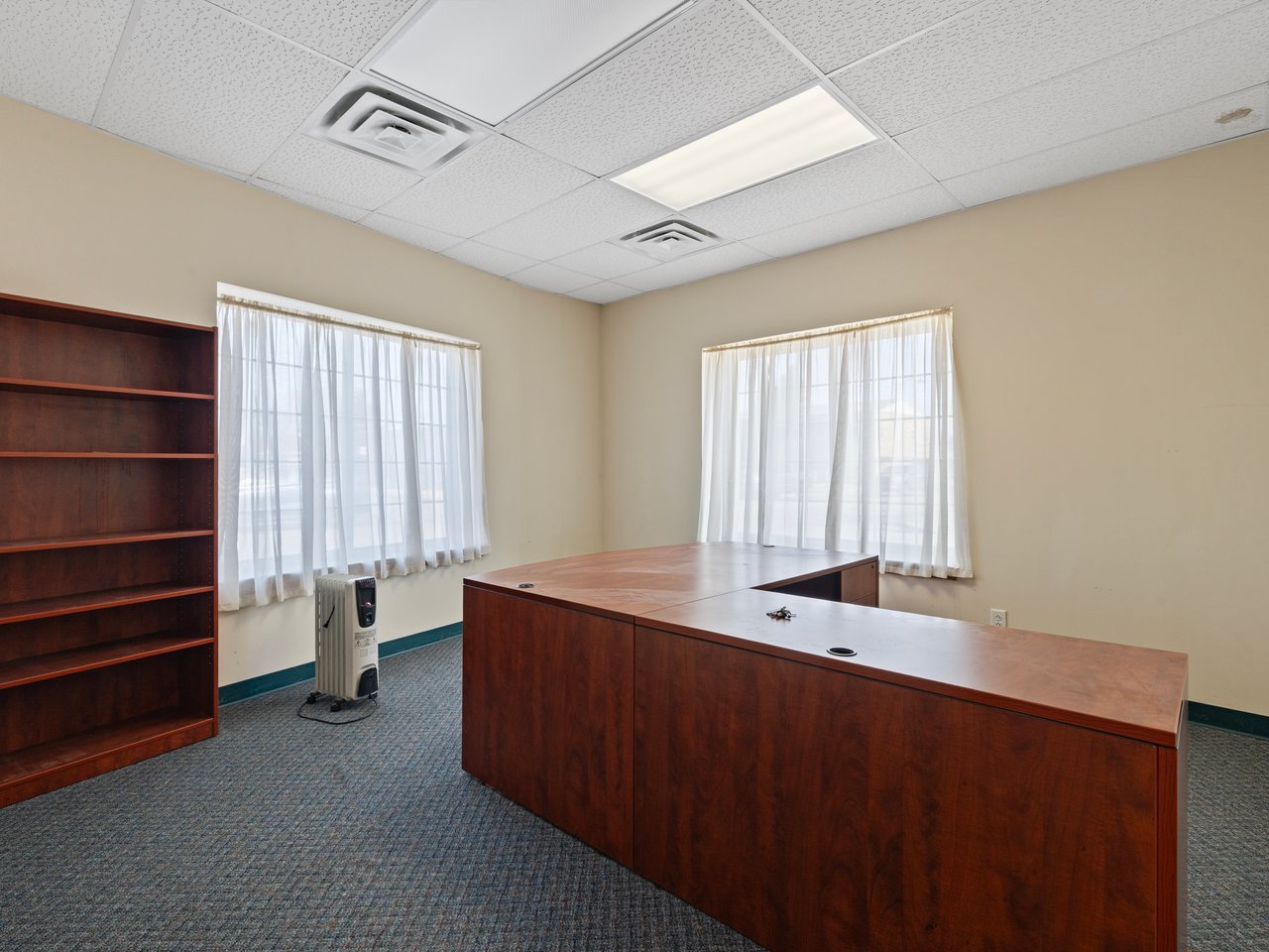 main property photo 18
