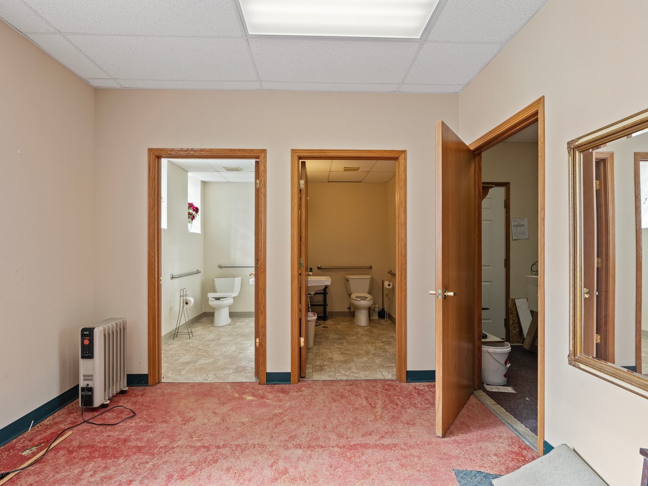 main property photo 27
