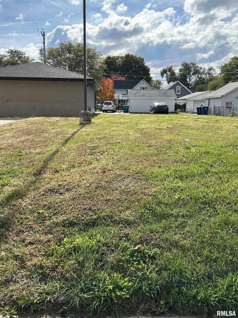 main property photo 9