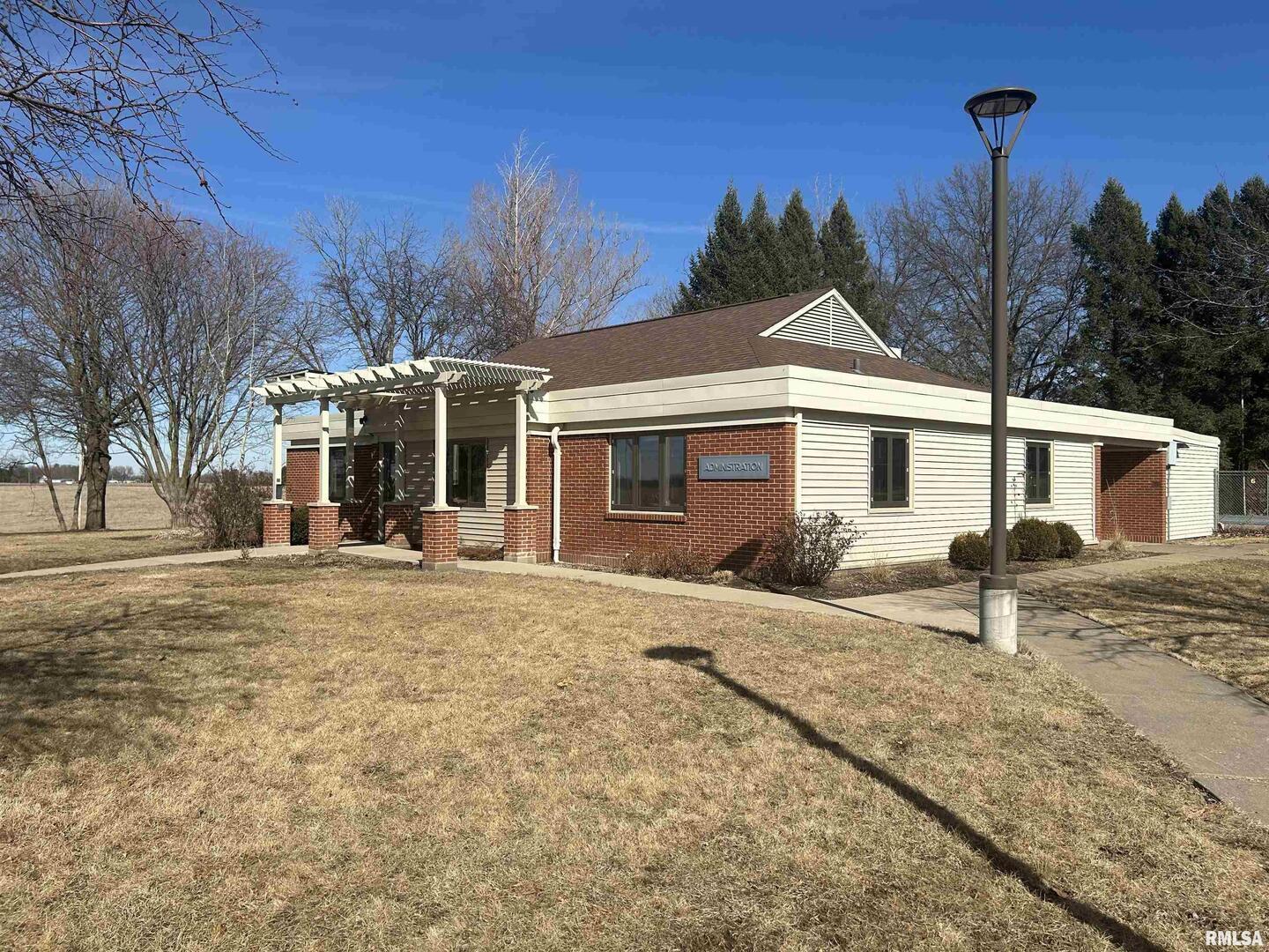 main property photo 16