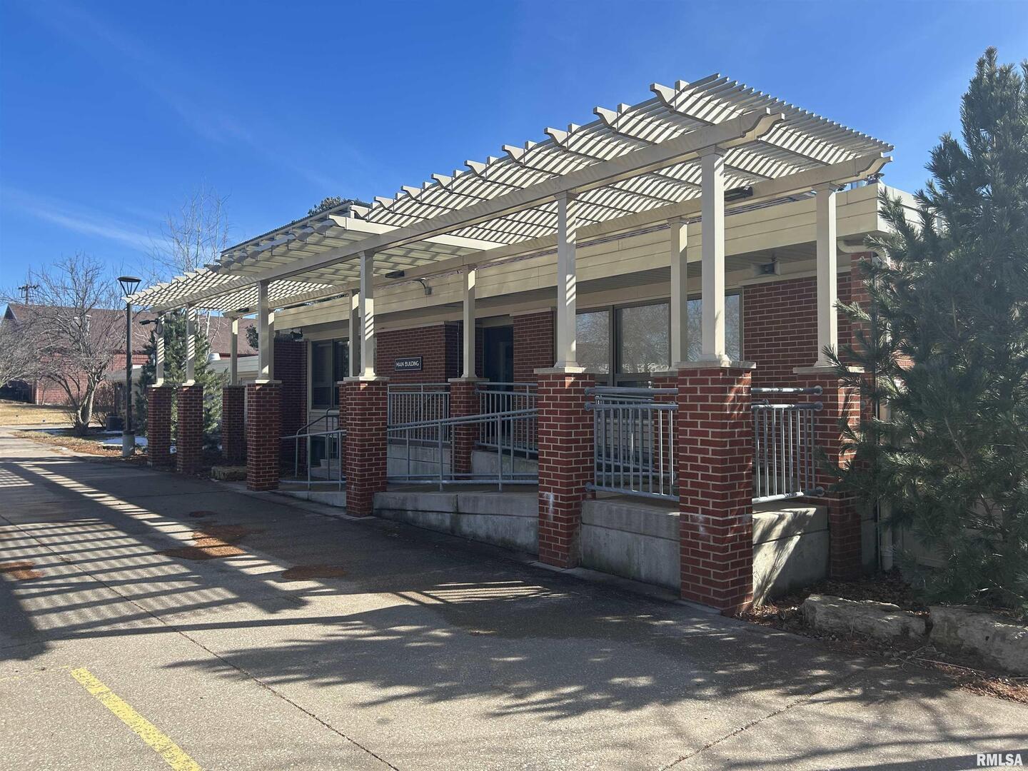 main property photo 22