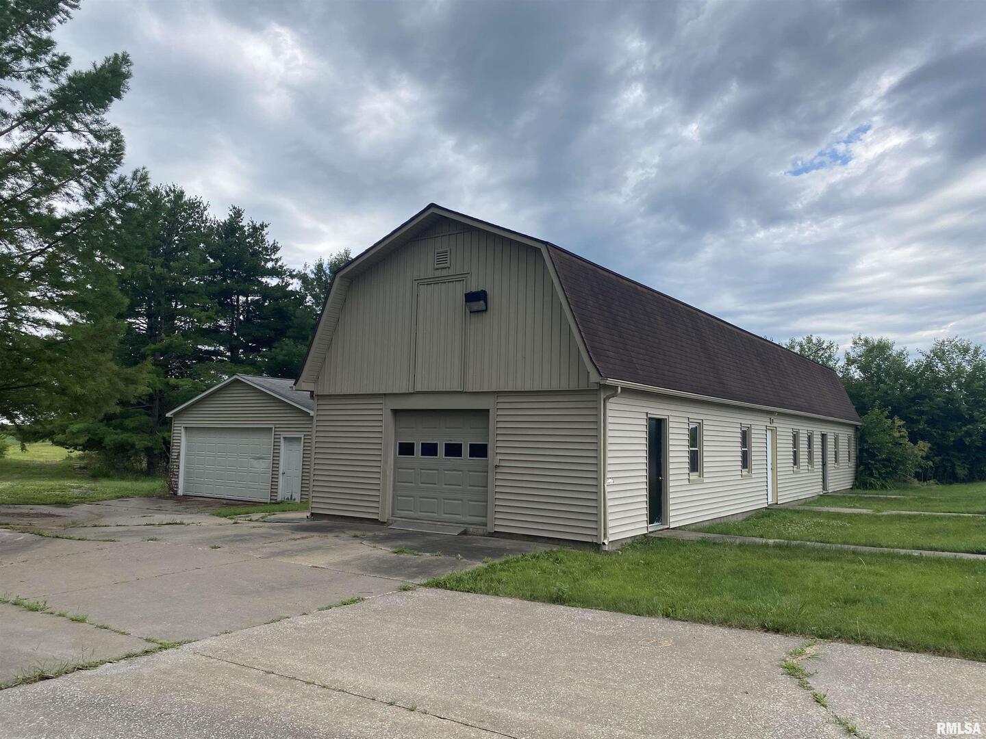main property photo 26