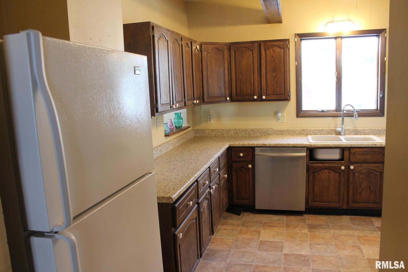 property viewer photo 15