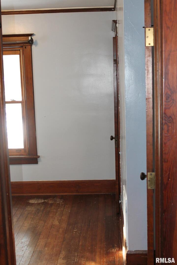 property viewer photo 25