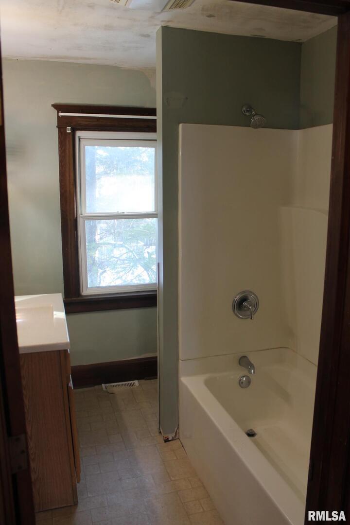 property viewer photo 34