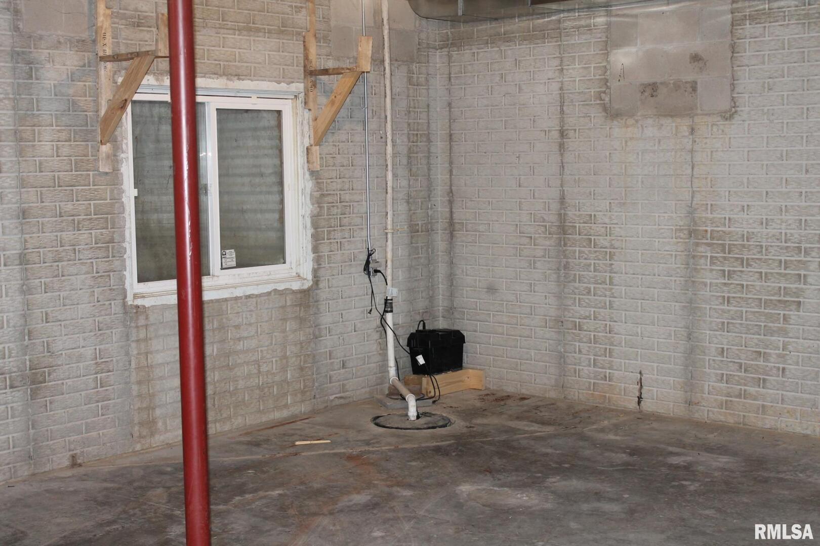 property viewer photo 47