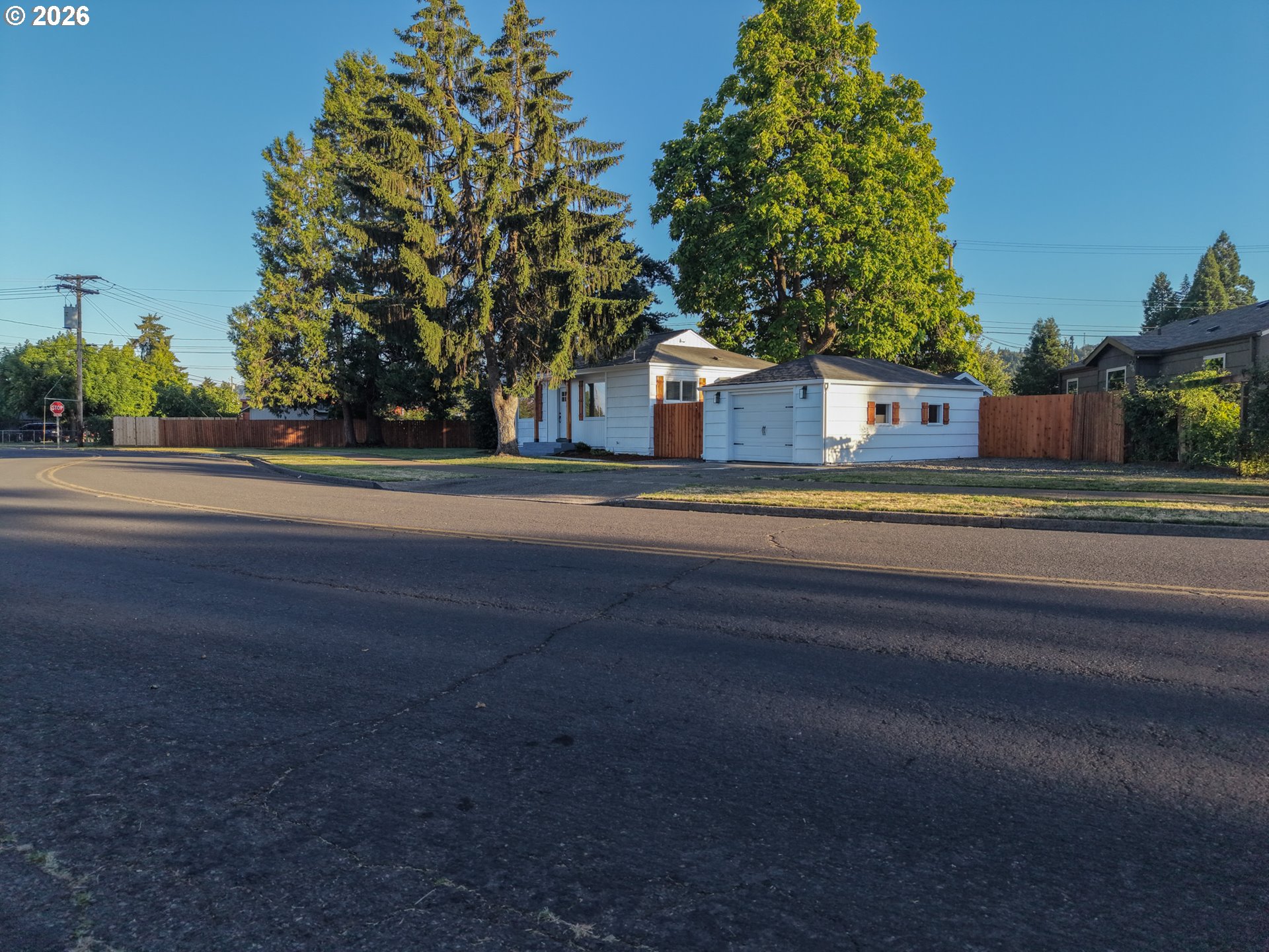 main property photo 23