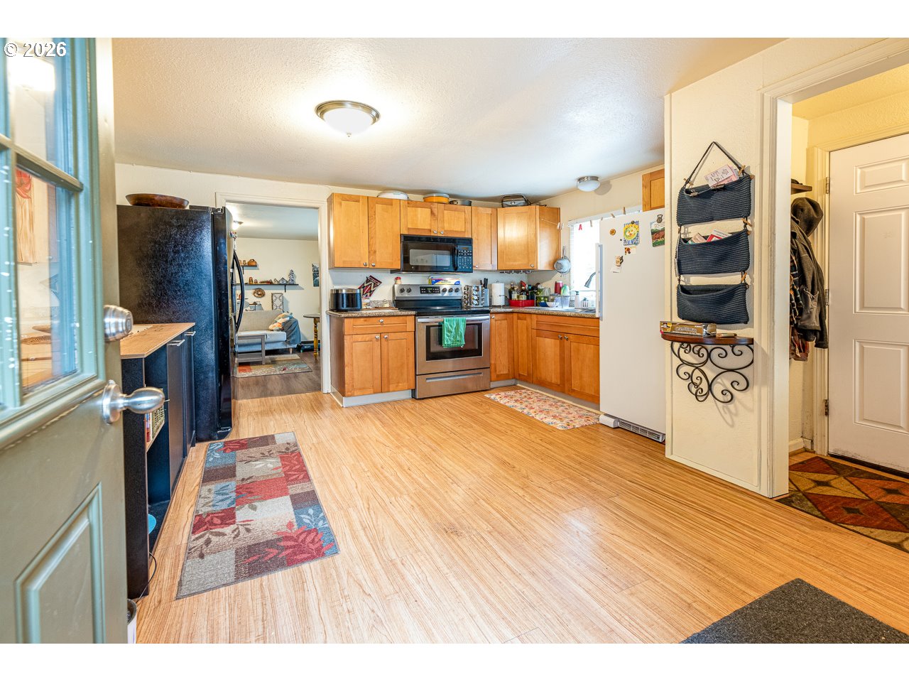 main property photo 22