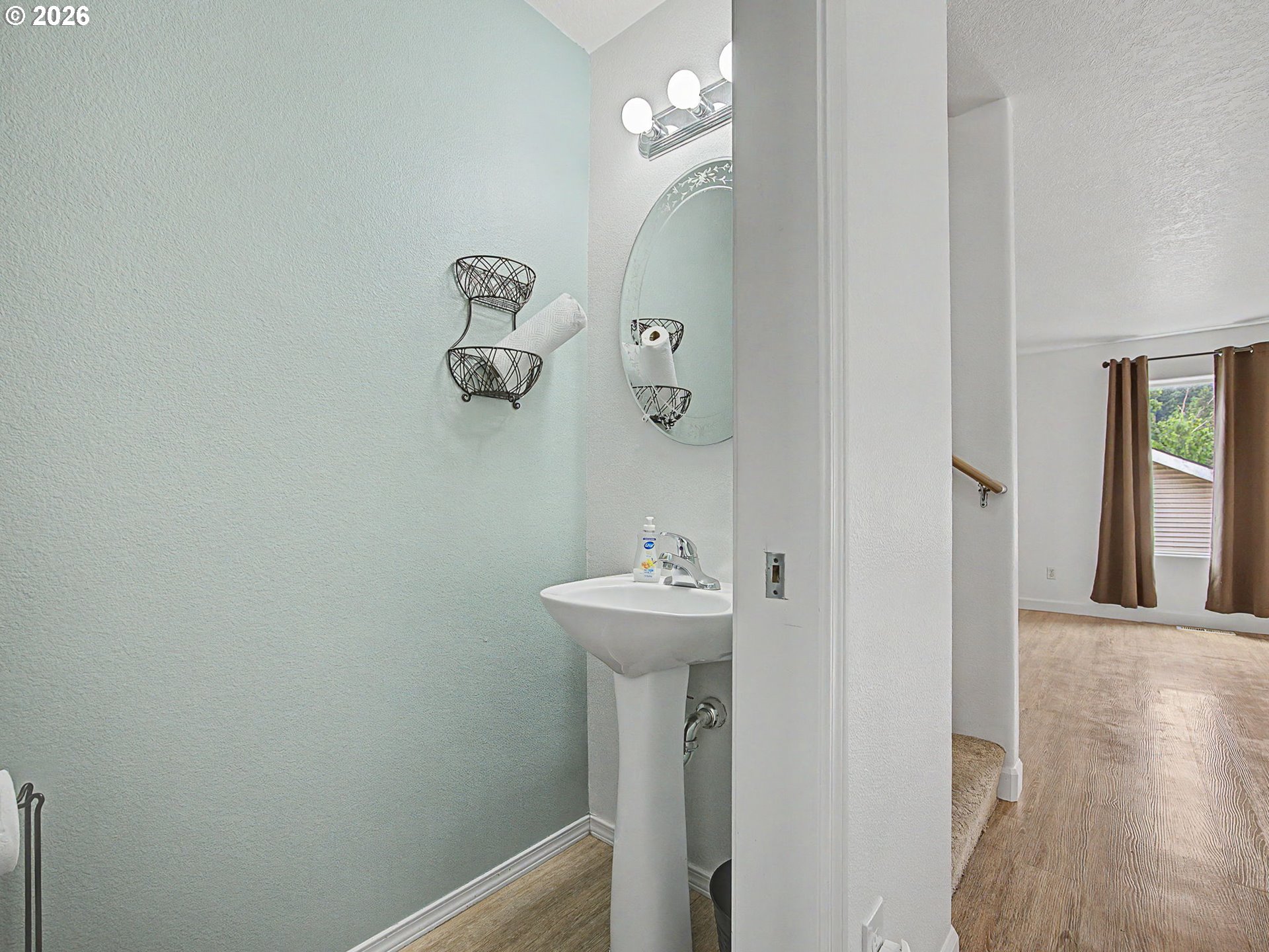 main property photo 7