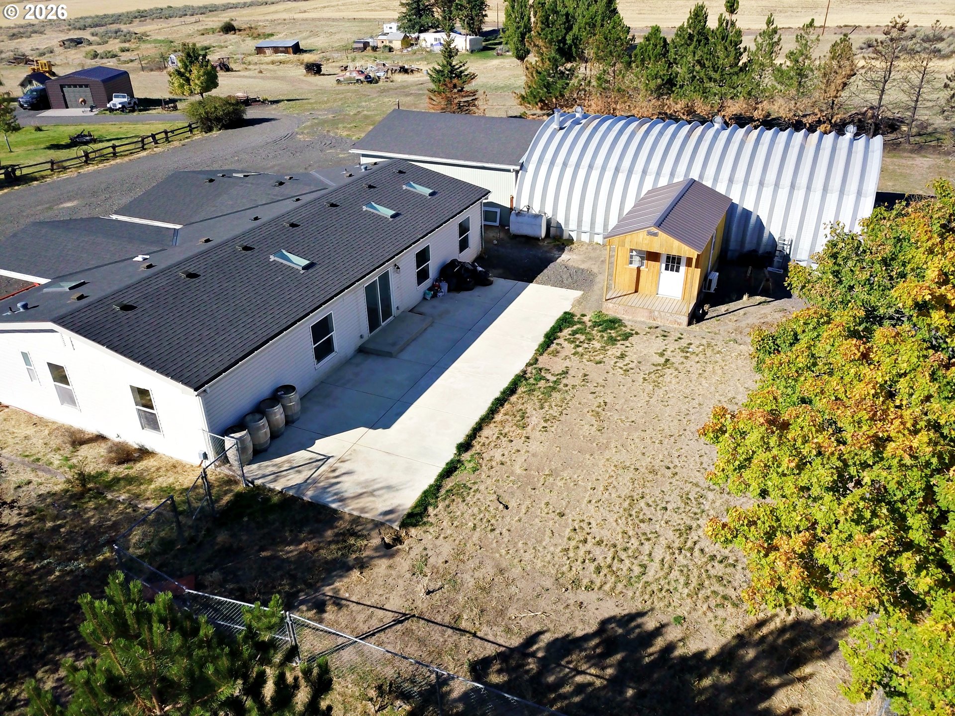 main property photo 22