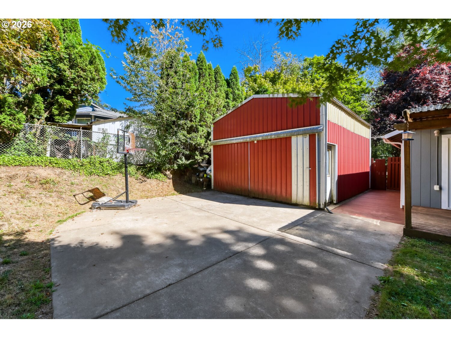 main property photo 19