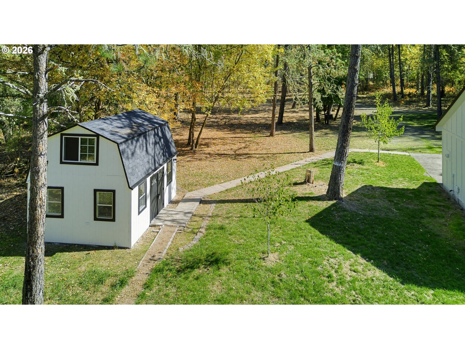 main property photo 38