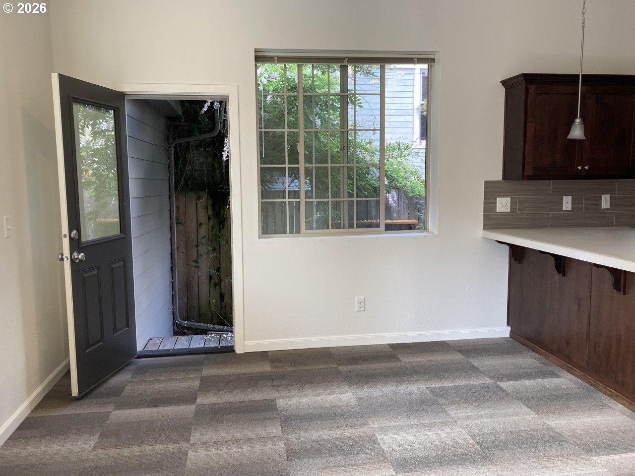 property viewer photo 13