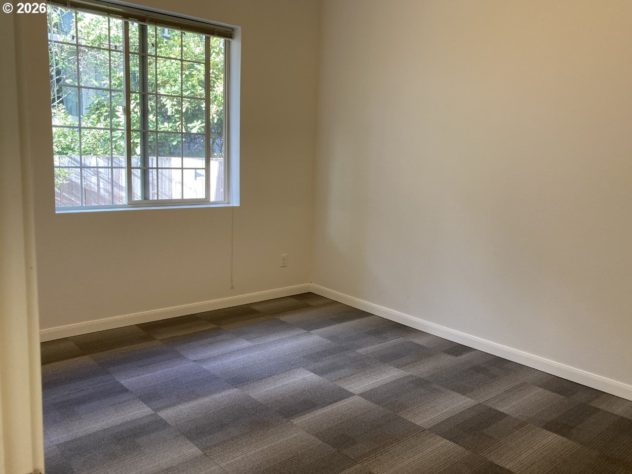 property viewer photo 15