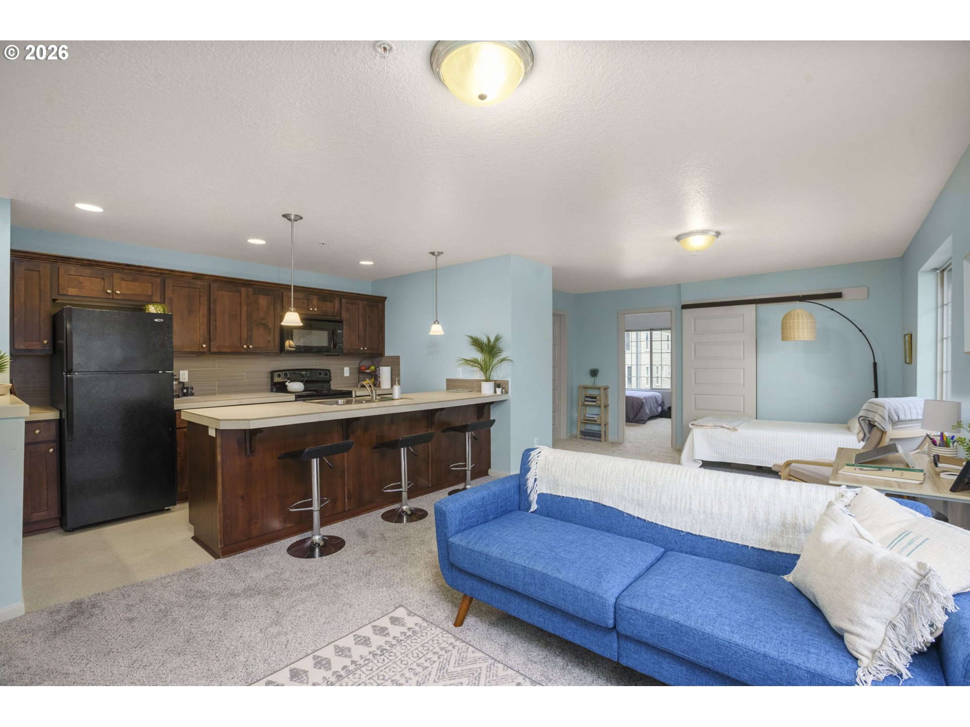 property viewer photo 3