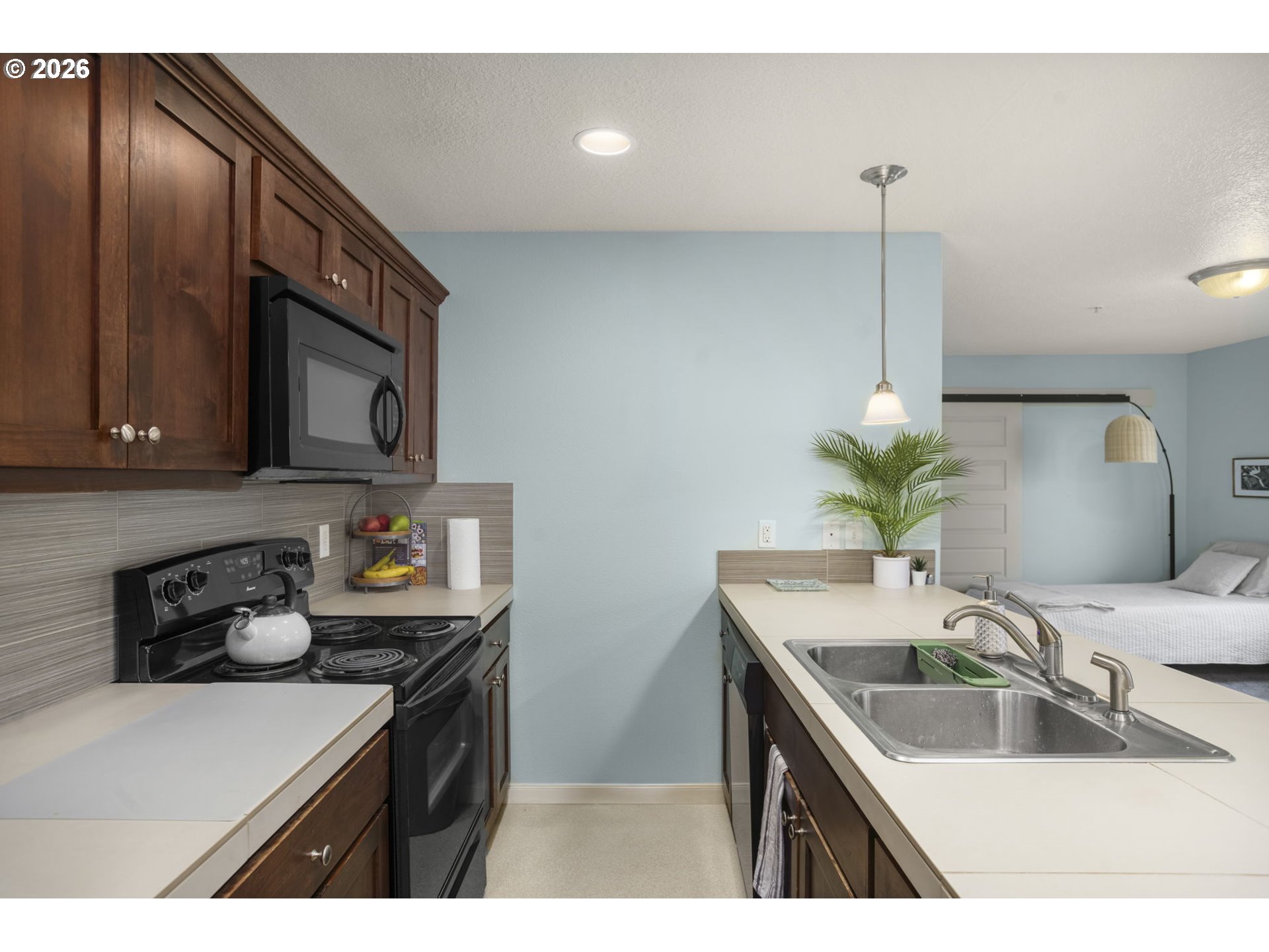 property viewer photo 6