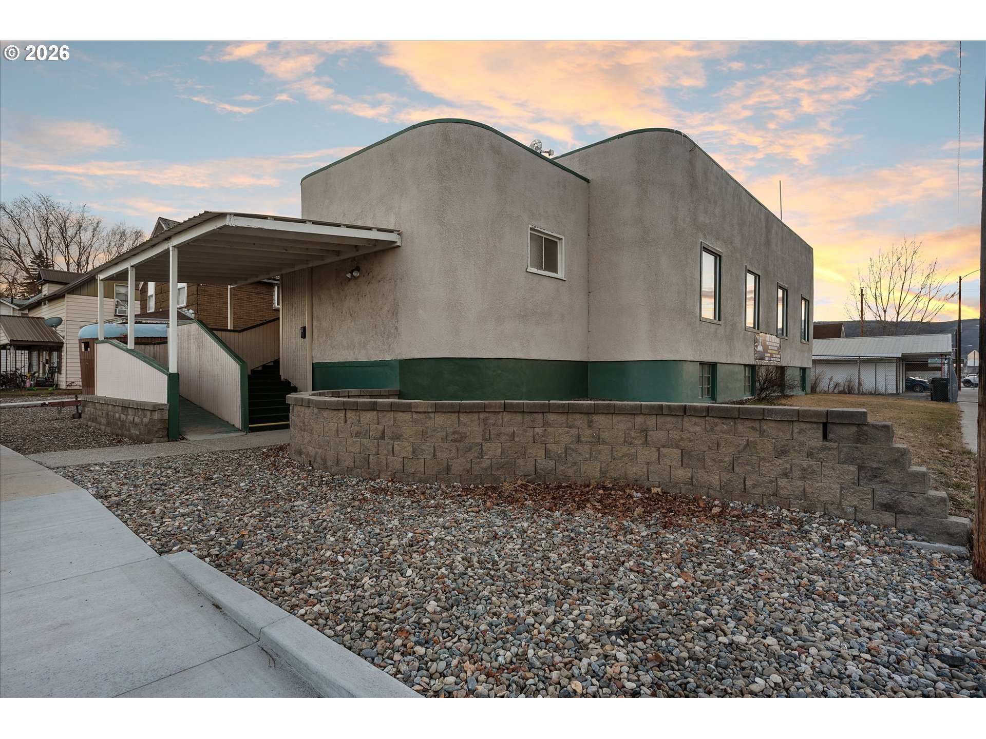 main property photo 43