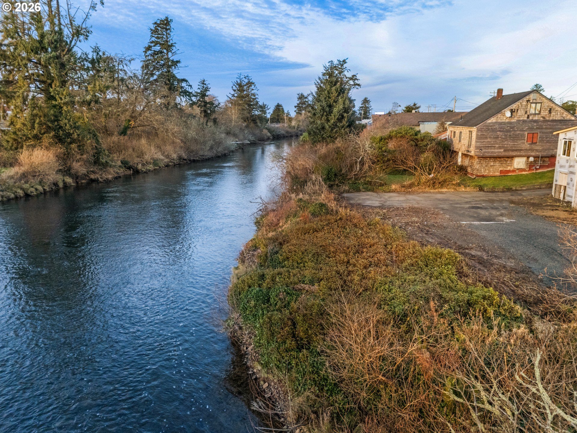 main property photo 13