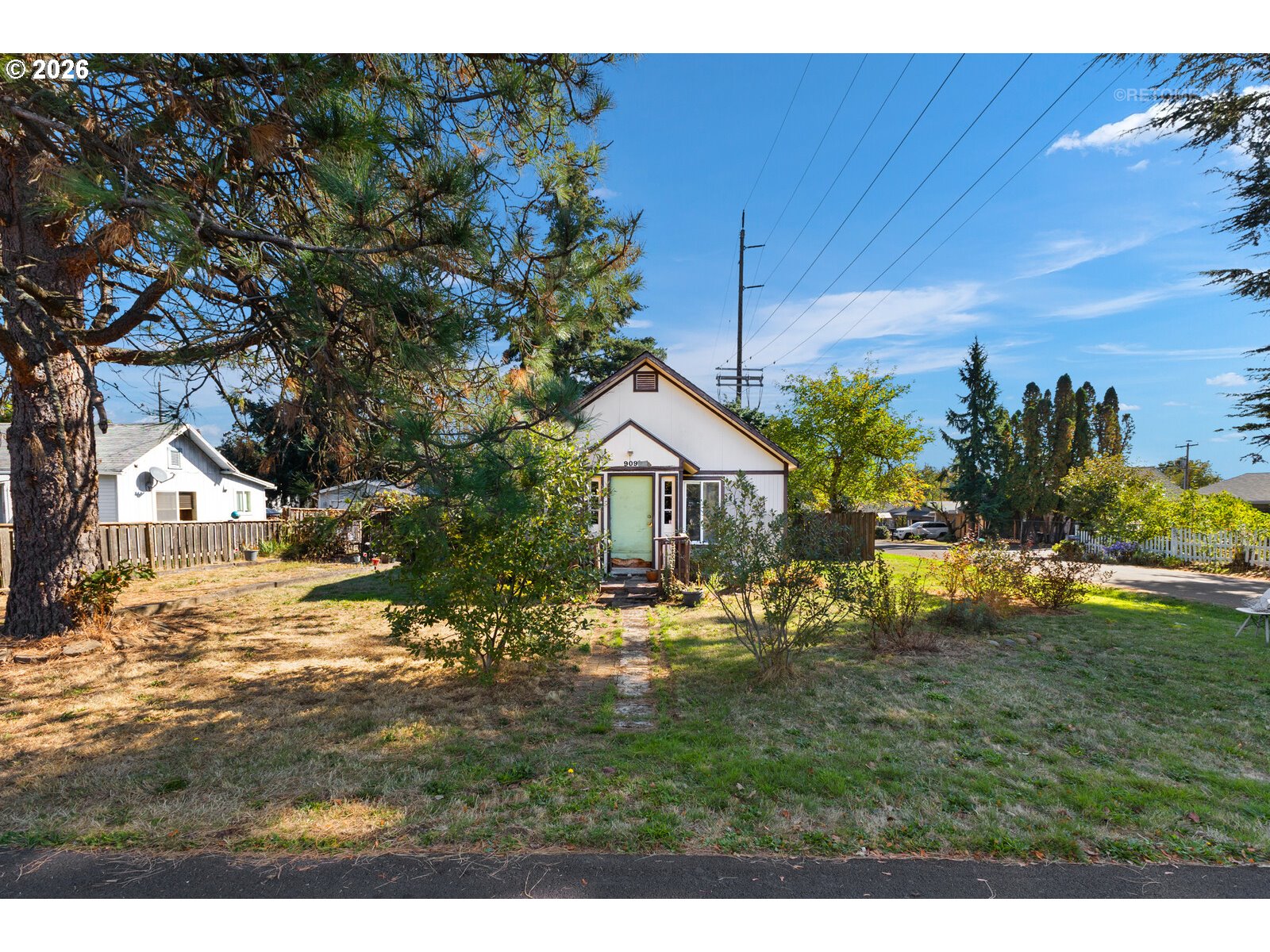 main property photo 3