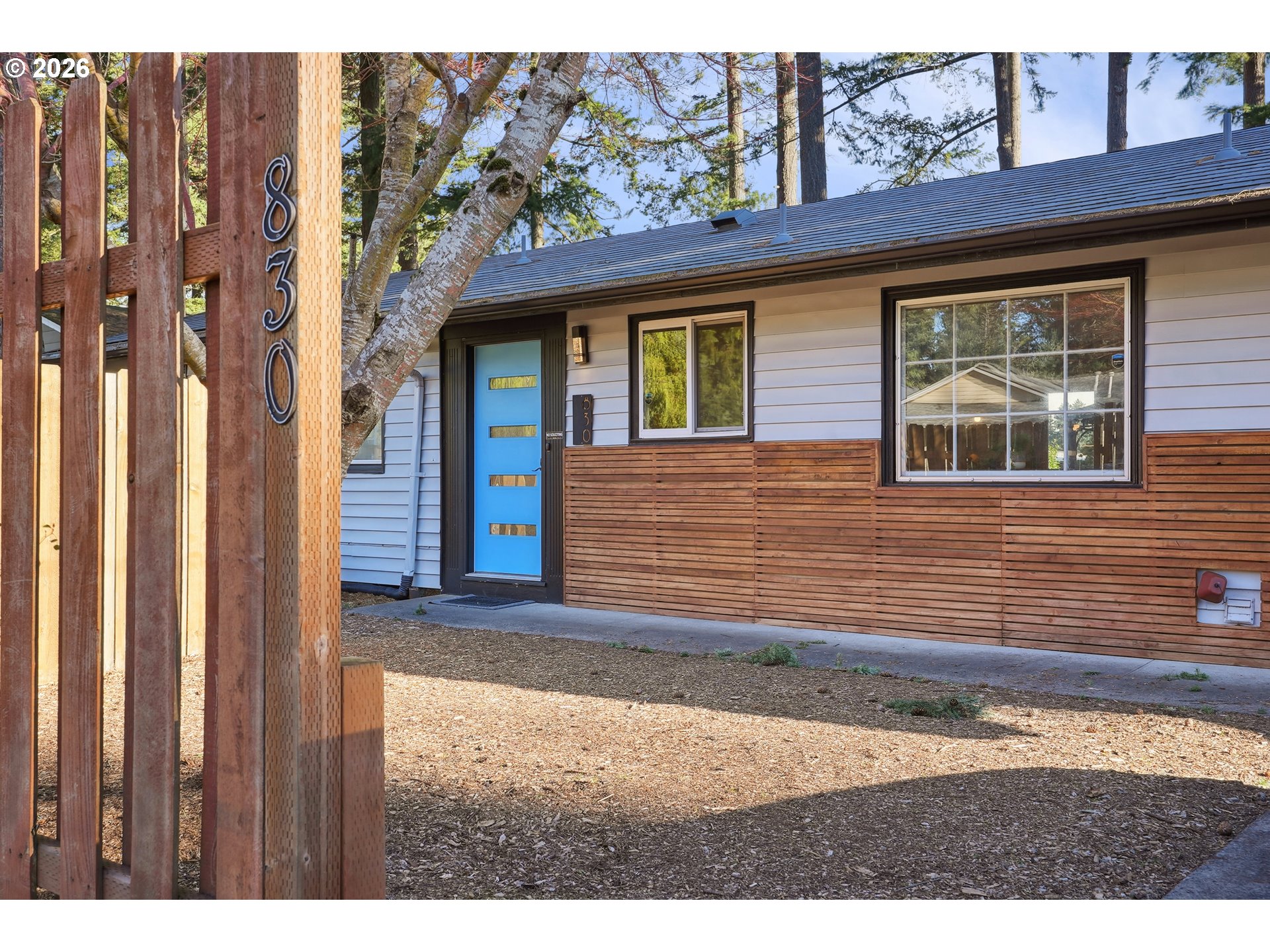 property viewer photo 1