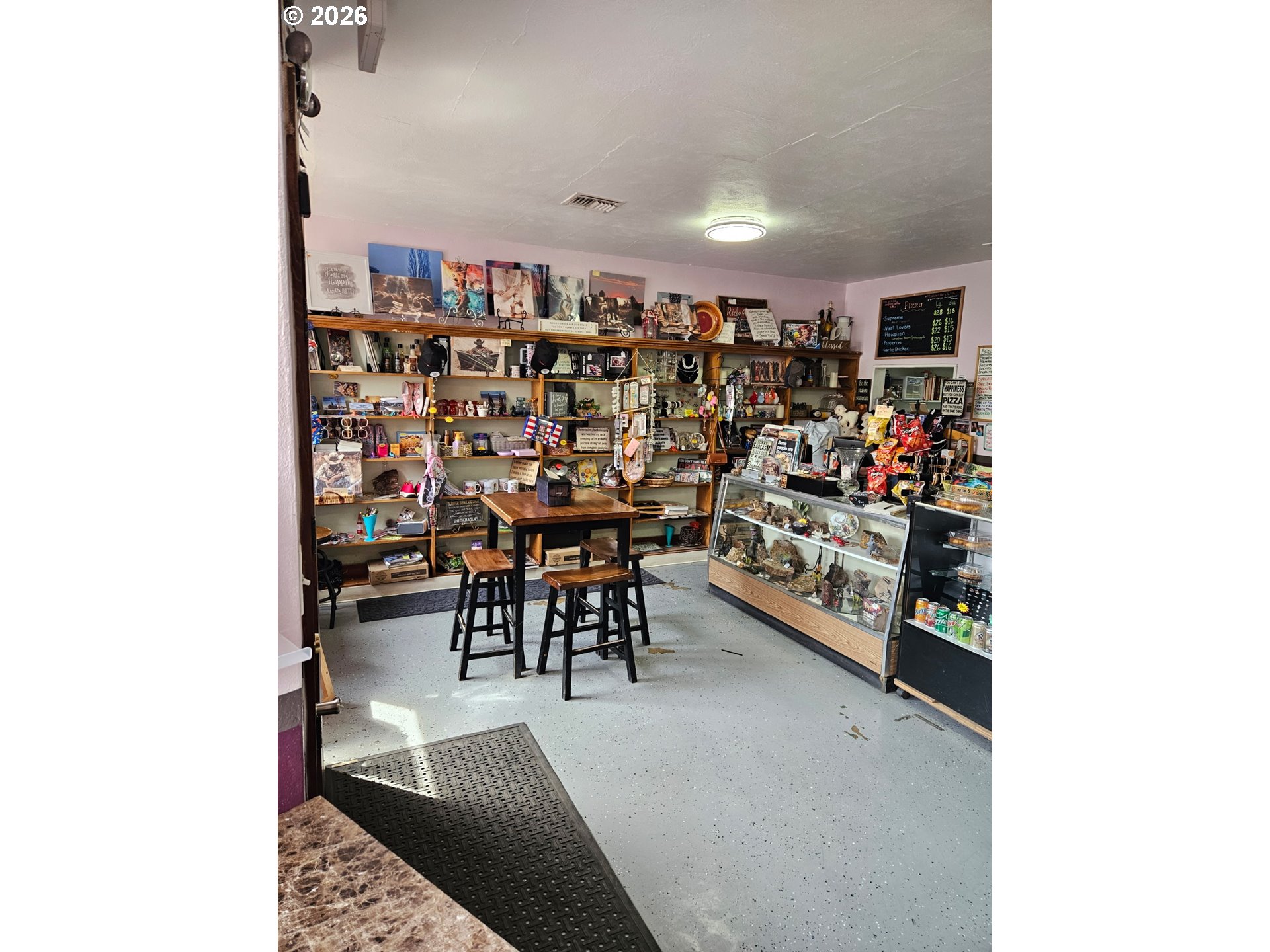 main property photo 4