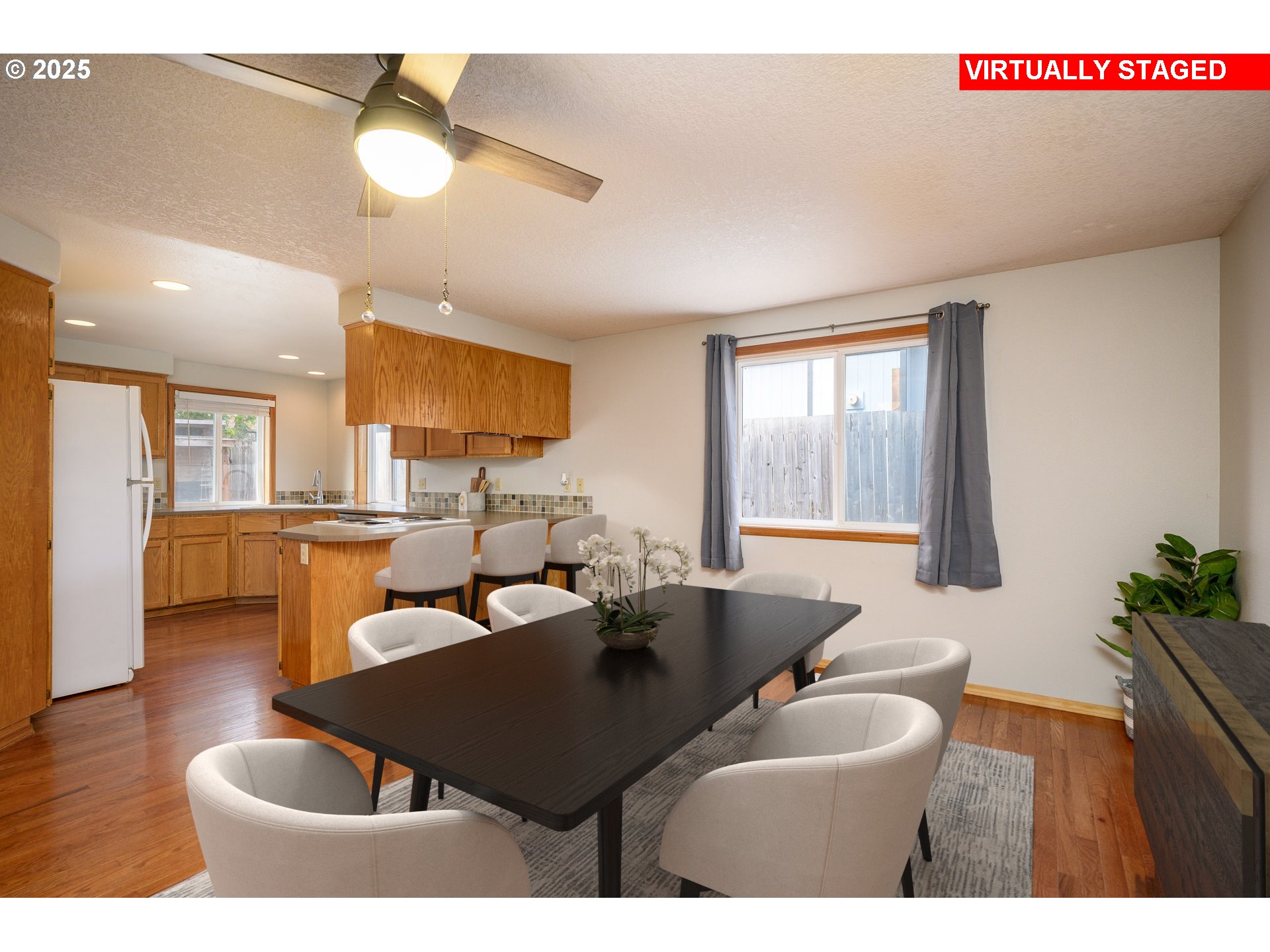 property viewer photo 13