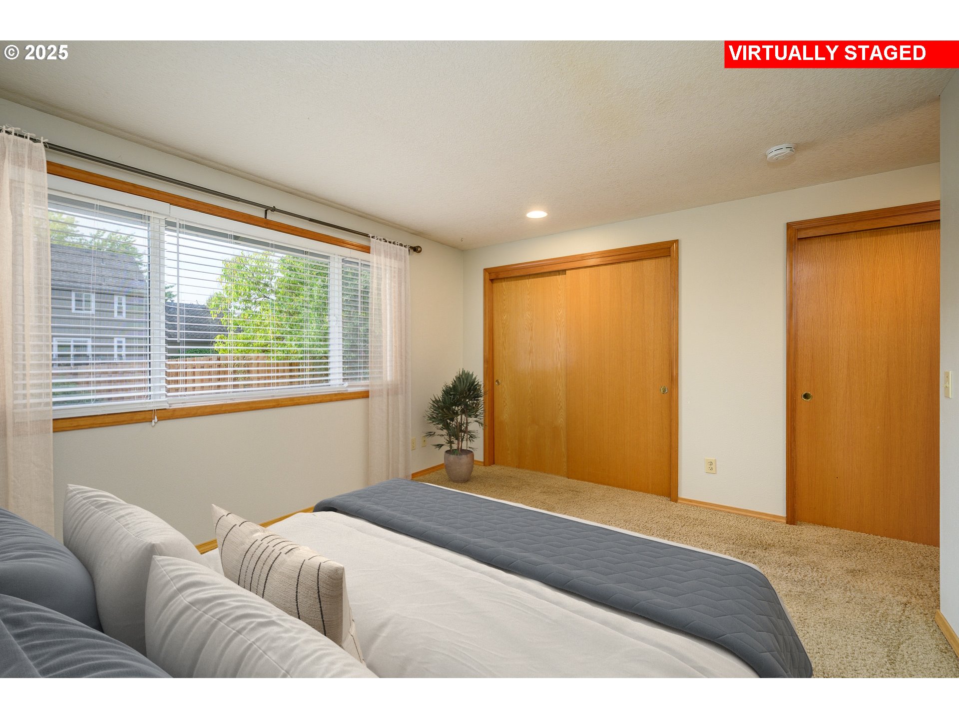 property viewer photo 15