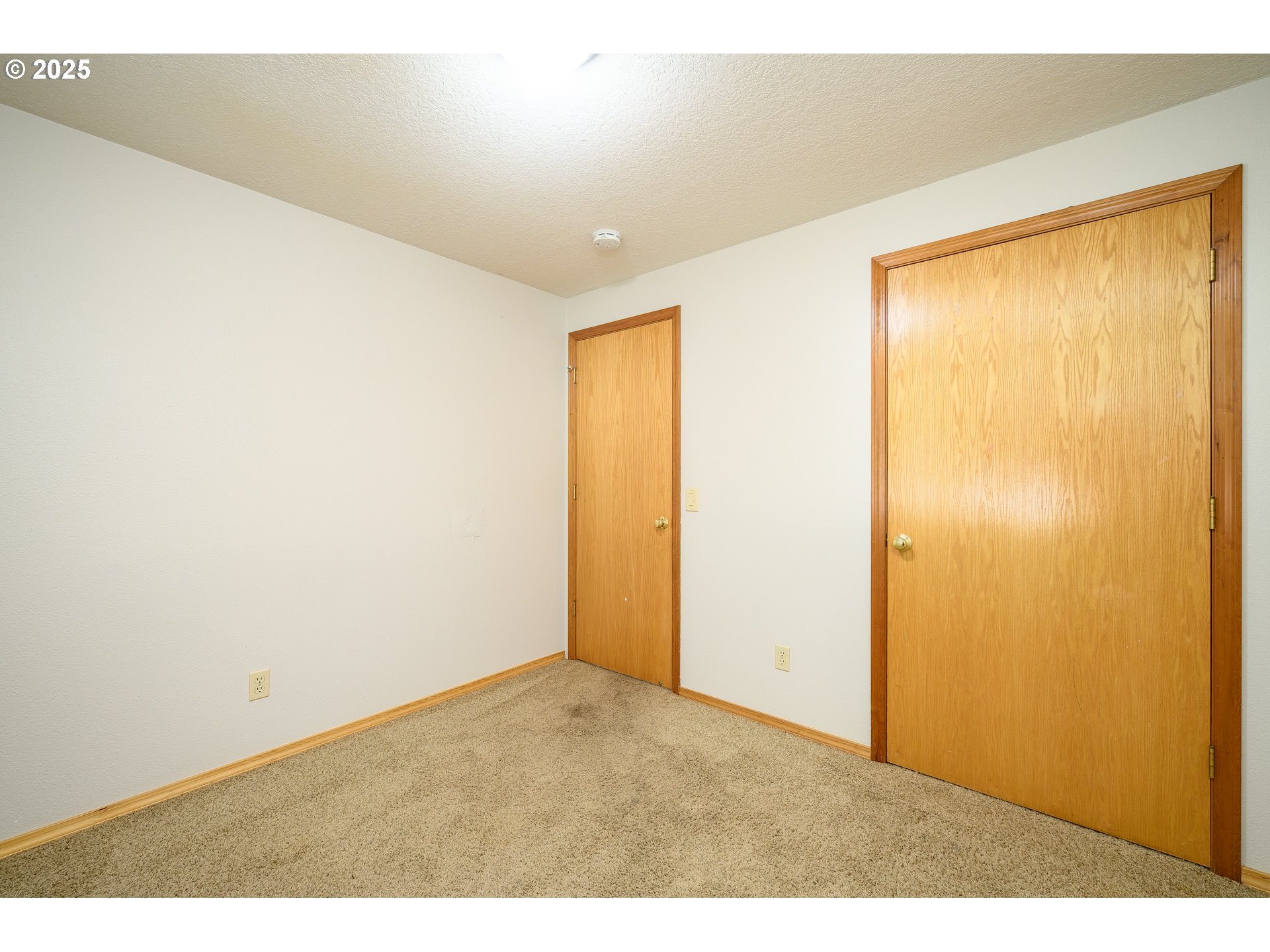 property viewer photo 18