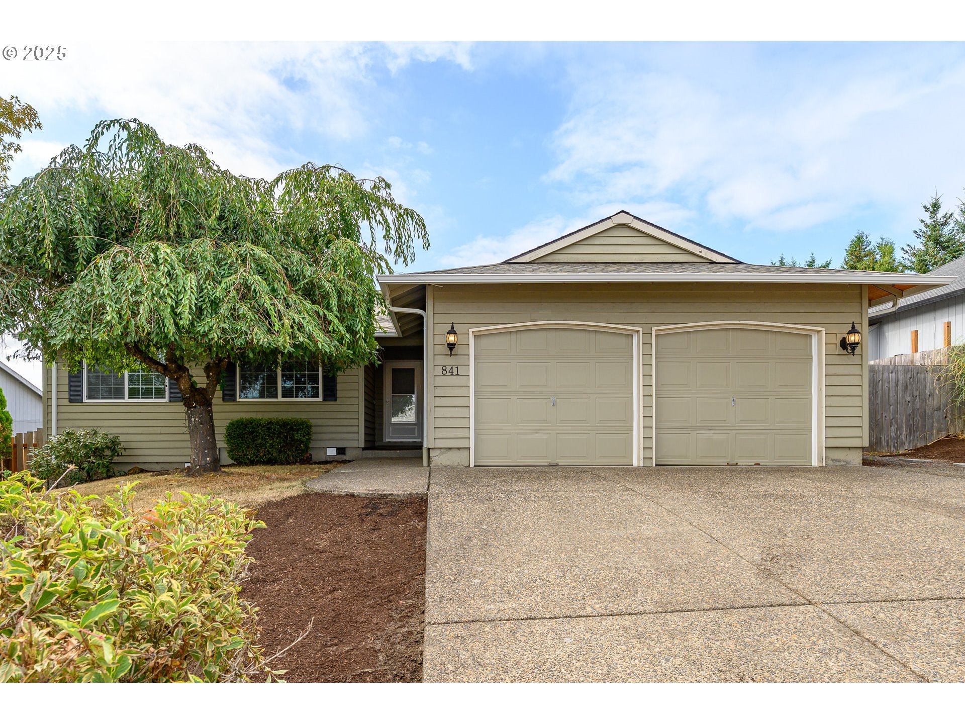 property viewer photo 3
