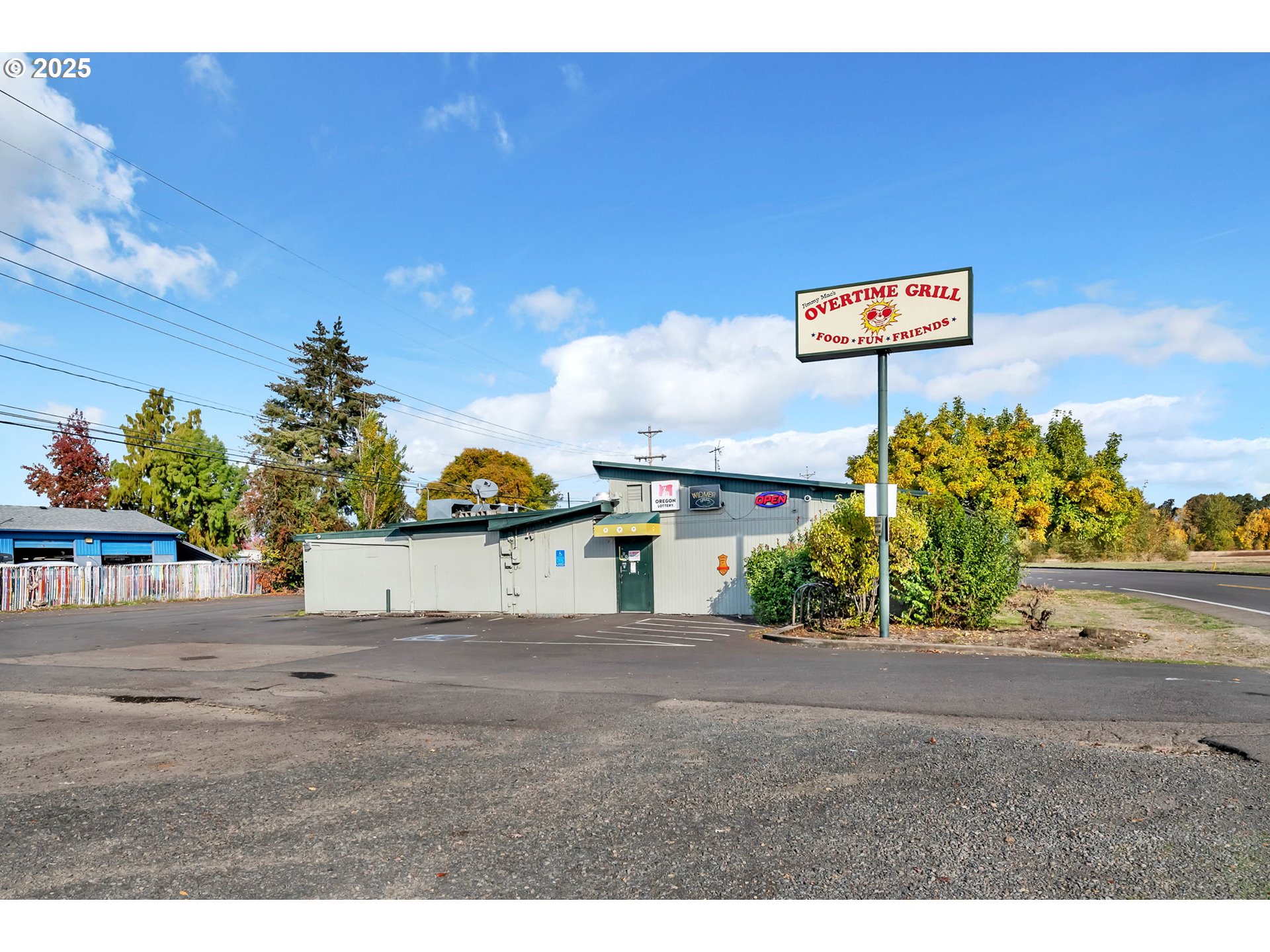 main property photo 11