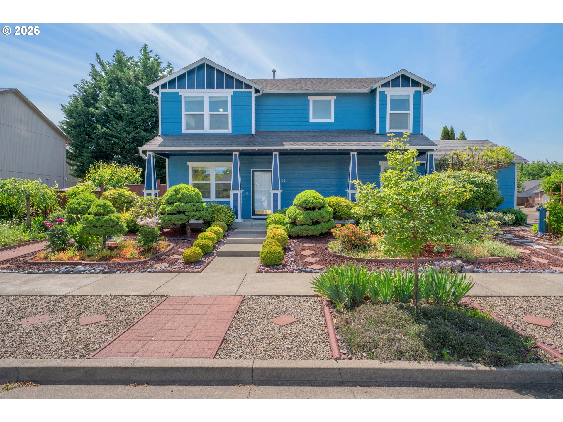 main property photo 2