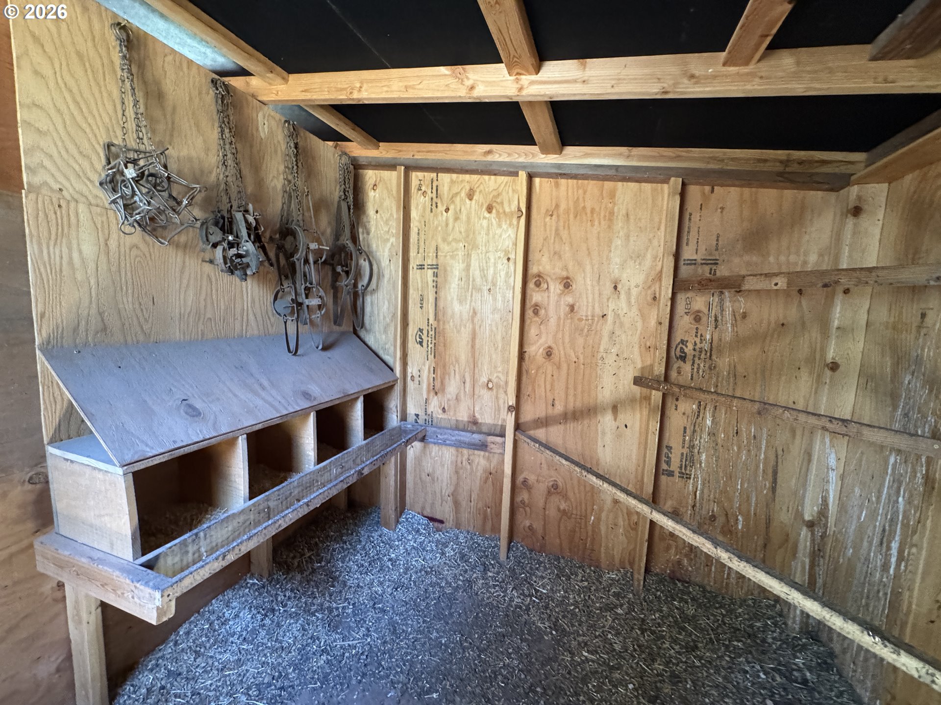 main property photo 33