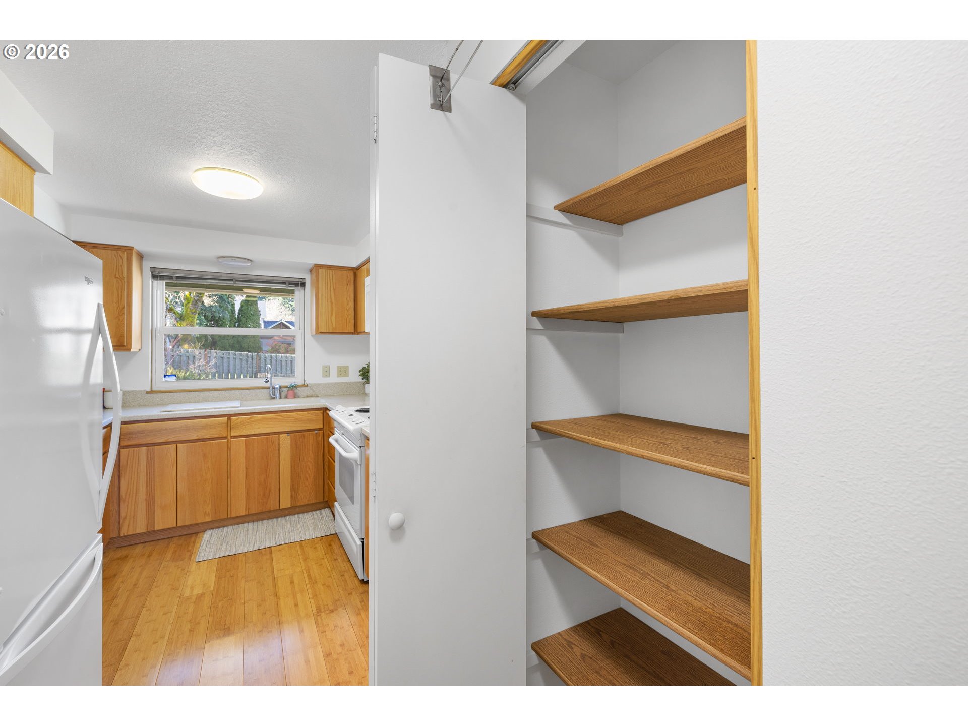 property viewer photo 15