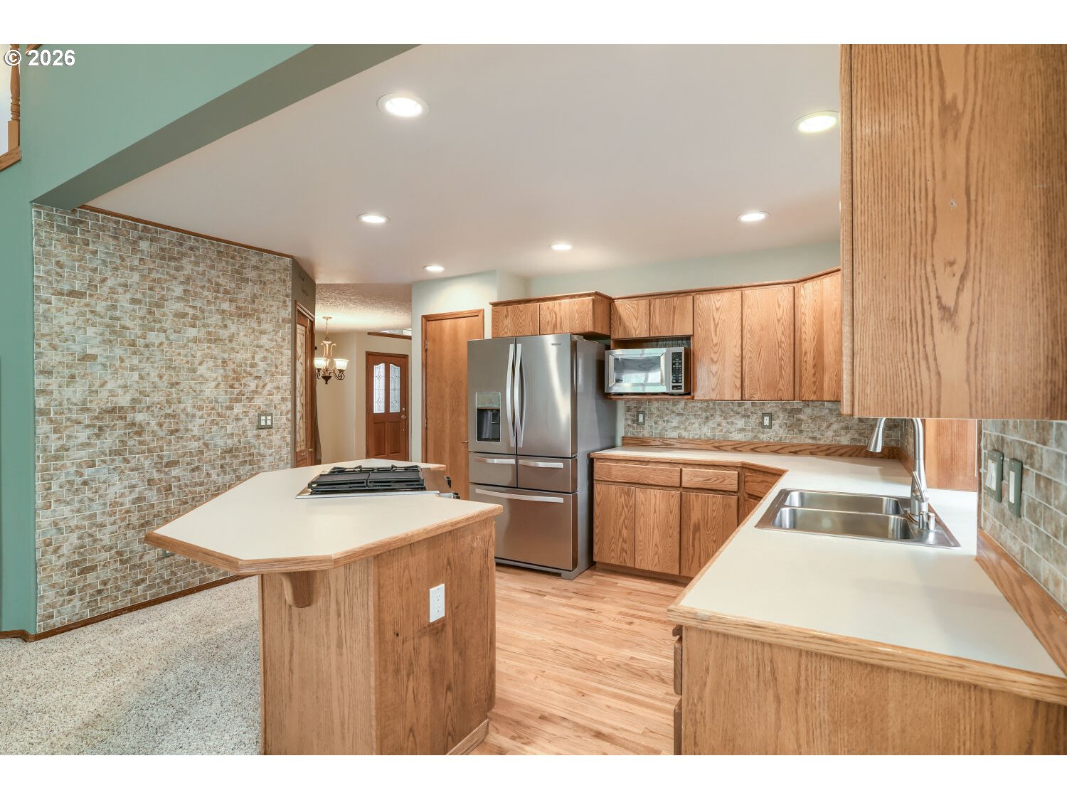 main property photo 7